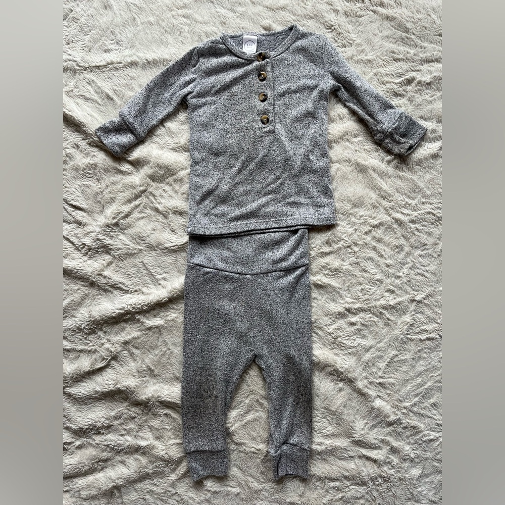 5 Piece Bundle - Lou Lou & Company Sweater Sets